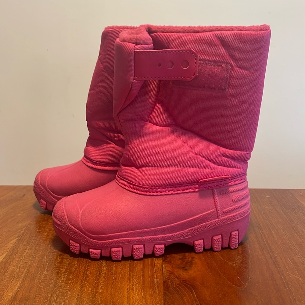 Tundra Girls waterproof snow boots